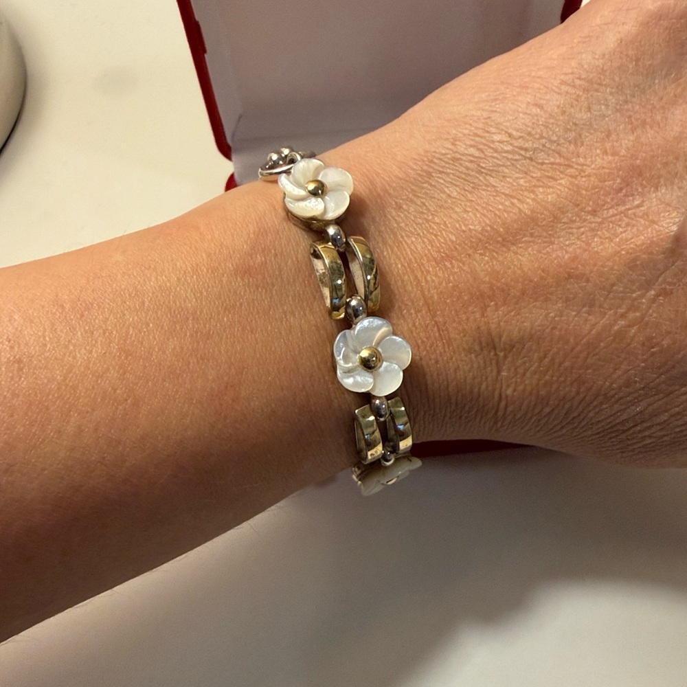 Peruvian Silver Mother of Pearl Flower Bracelet w/Gold Filled Accents 8” NWOT